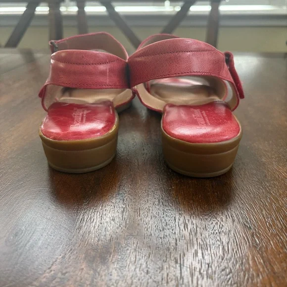 BeautiFeel Red Leather Strappy Hook Loop Wedge Sandals Women 41 (US 10-10.5) - Picture 6 of 8